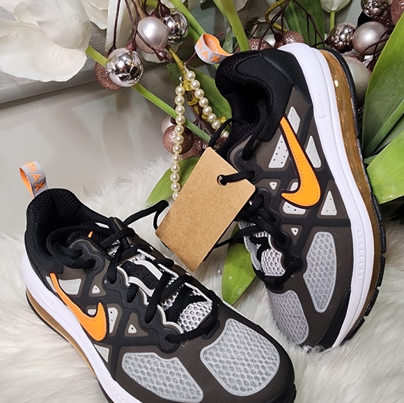 Nike Air Max Genome 'Black Total Orange'Size Women8.5 new - Picture 3 of 10